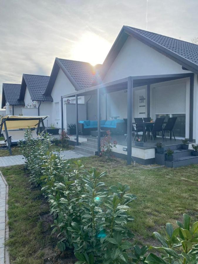 Villa Lipi - Home Away From Home Balatonszemes Exterior photo